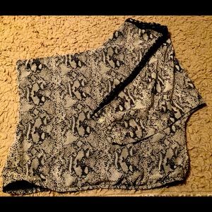 Womens off the shoulder top.